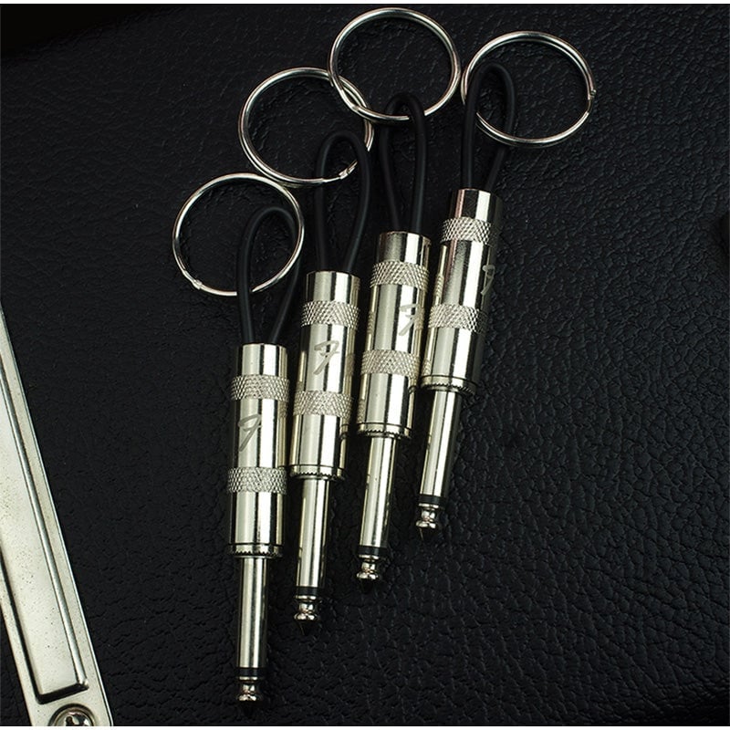 スタイリッシュに鍵を収納するためのロック型キーホルダー