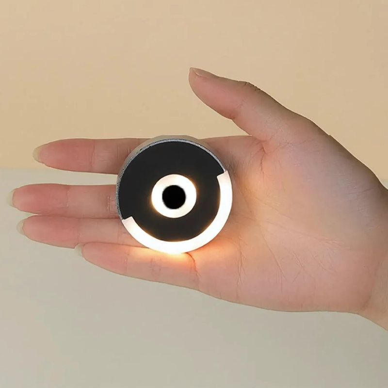 Osvětlete svou tašku okamžitě, i ve totální tmě 