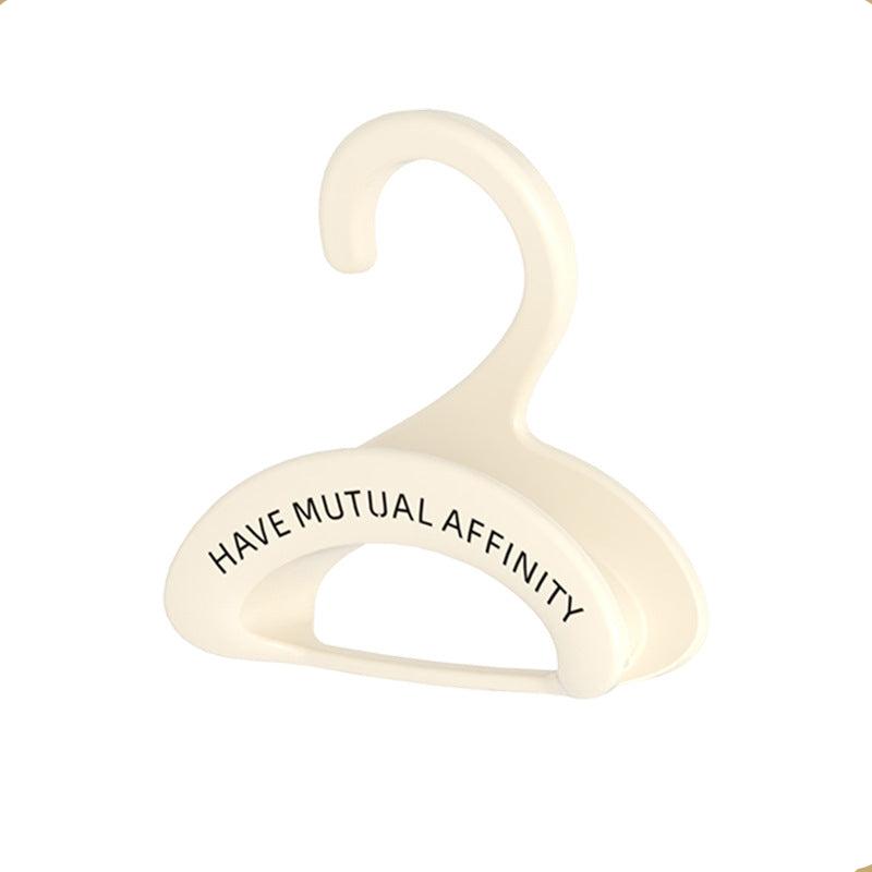 Sprytne haczyki do zawieszania toreb bez ich uszkadzania 