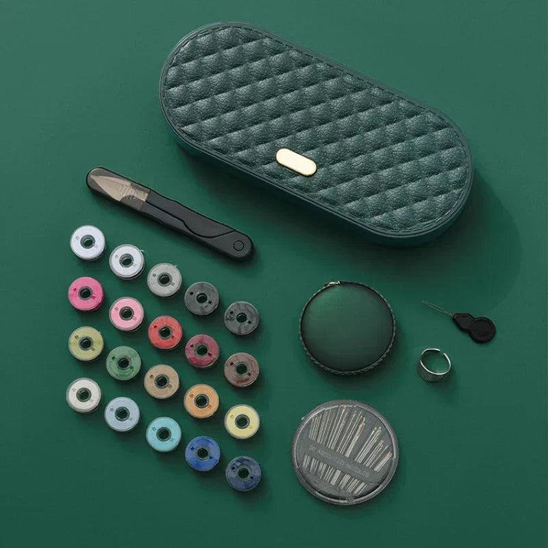 Compact naai-kit met gebruiksklare accessoires 