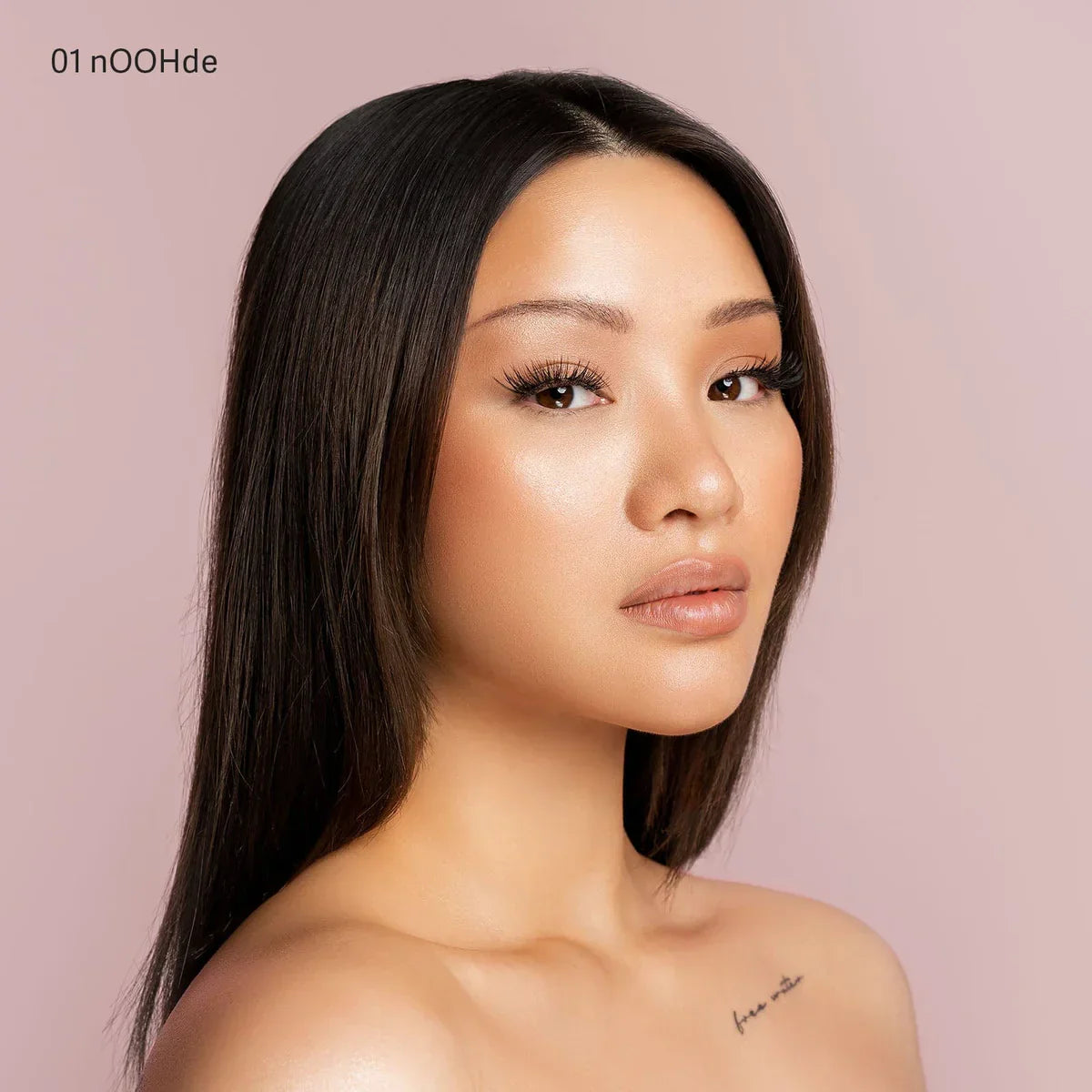 شفاه مرسومة بشكل مثالي، بدون تعديل لمدة 12 ساعة 