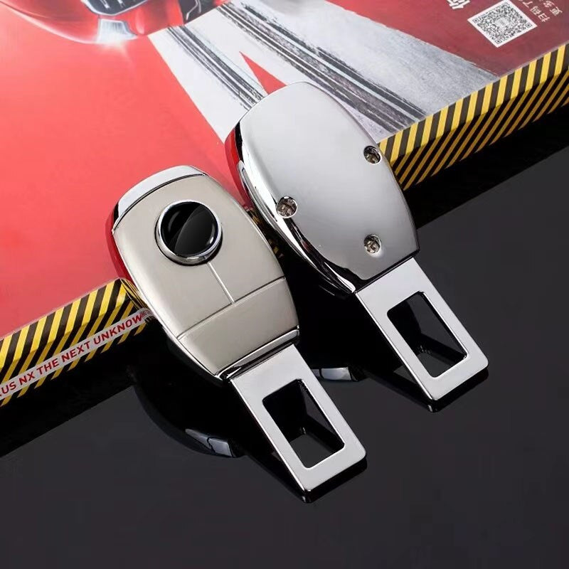 Stille og komfort i bilen: sikkerhetsalarmblokkering 